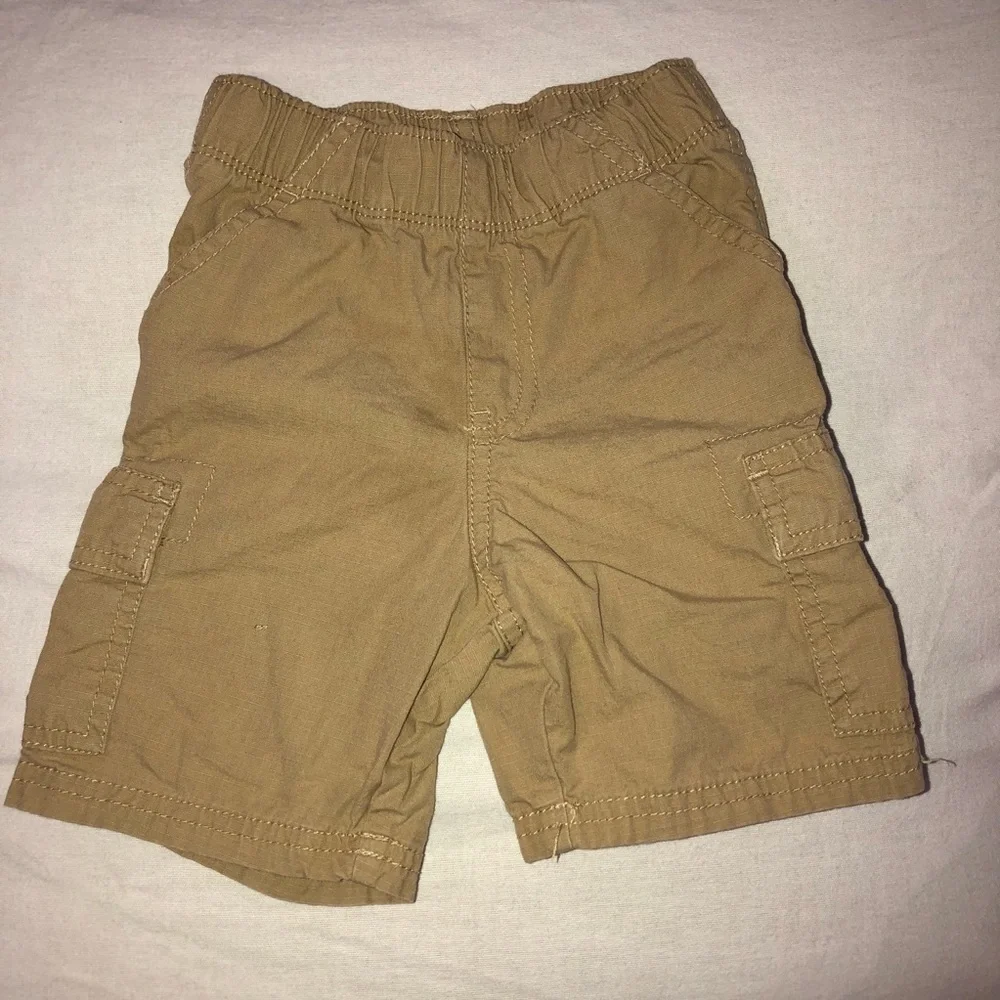 The Children's Place size 2T khaki cargo shorts